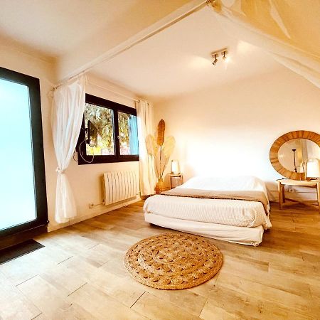 Superbe Appartement Boheme Dans Les Vignes Nîmes Esterno foto