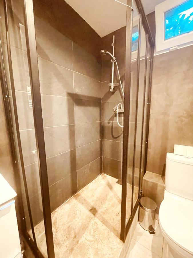 Superbe Appartement Boheme Dans Les Vignes Nîmes Esterno foto