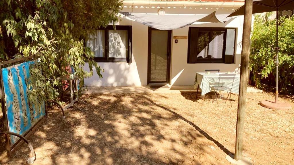 Superbe Appartement Boheme Dans Les Vignes Nîmes Esterno foto